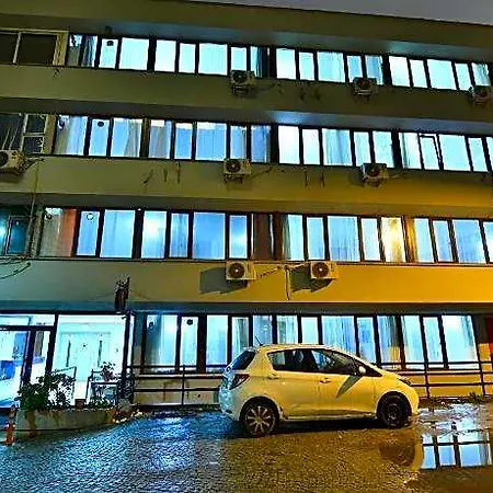 Port Istambul