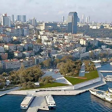 Port 4*