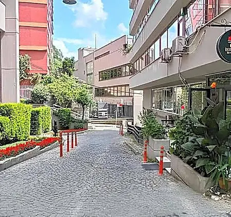 Port Hotel