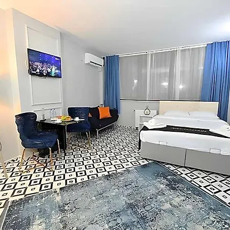 Port Hotel 4*