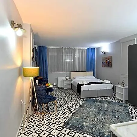 Port 4*